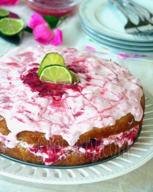 Lime and Strawberry Cake