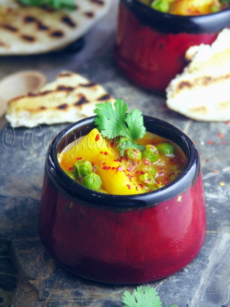 Aloo Matar/Peas and Potato Curry