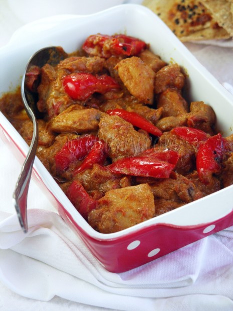 Chicken with Roasted Red Pepper and Sour Cream 