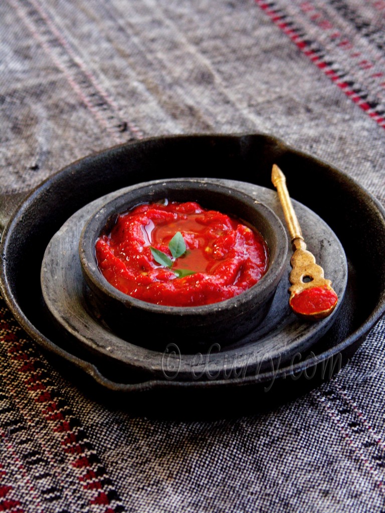 roasted tomato and red pepper chuntey/dip/sauce