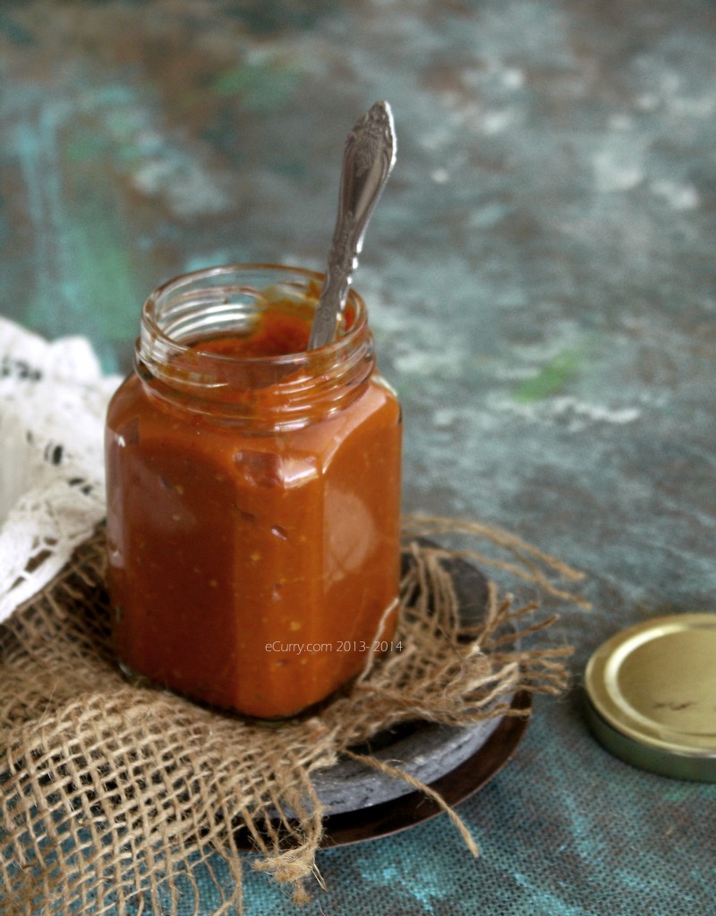 Indian-Chinese-Red-Chilli-Sauce-11.jpg