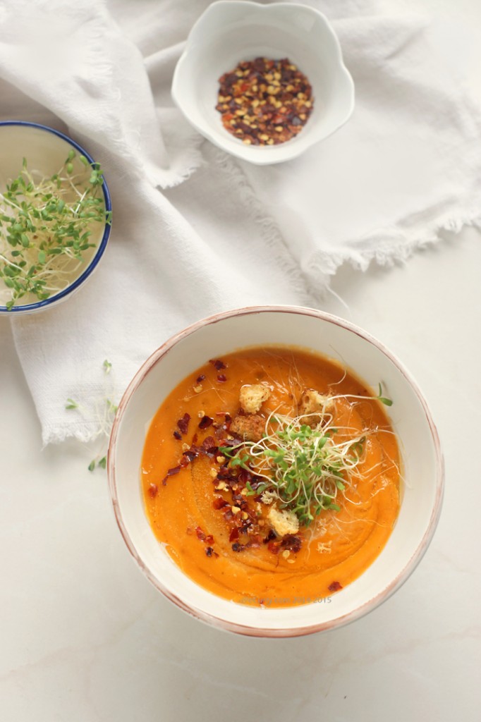 Red Lentil and Roasted Red Pepper Soup 05944